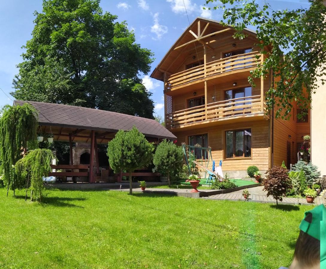 Guest House Shafran Yaremche Eksteriør billede