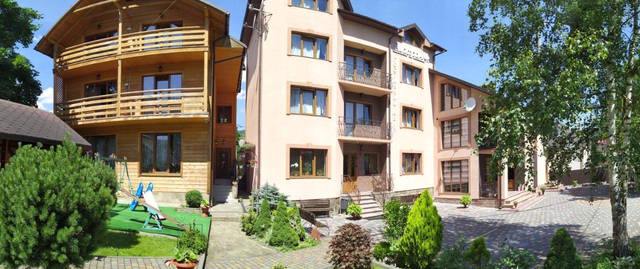 Guest House Shafran Yaremche Eksteriør billede