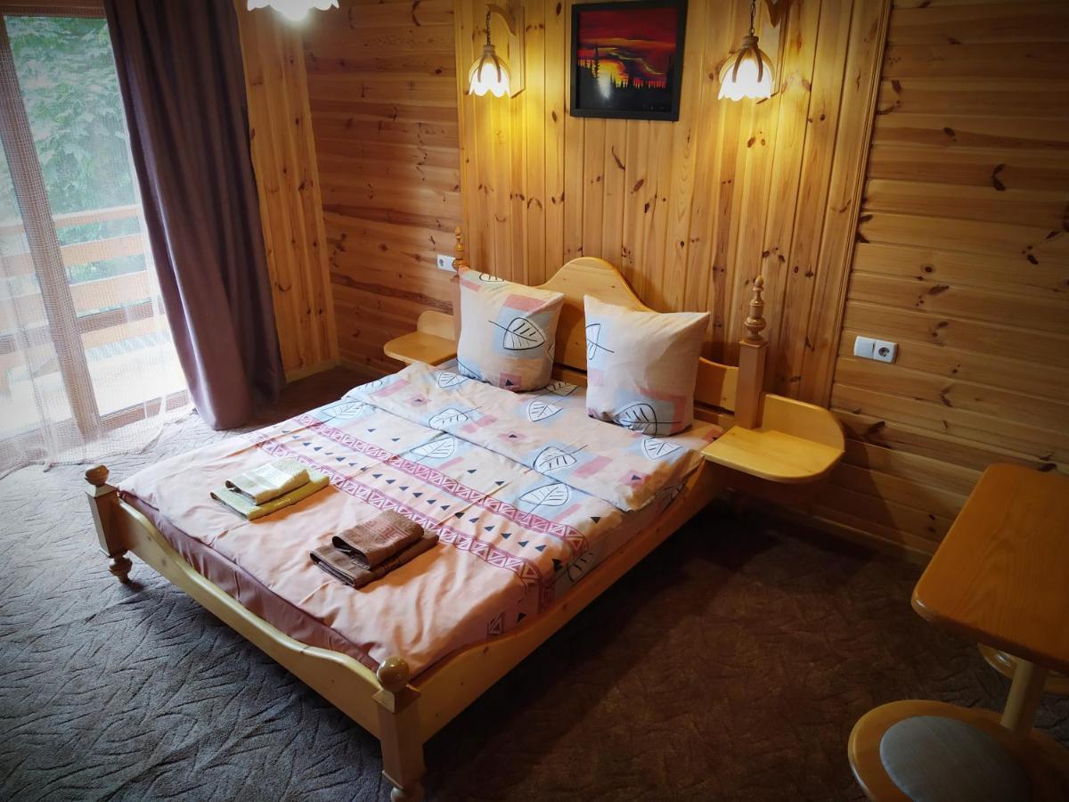 Guest House Shafran Yaremche Eksteriør billede