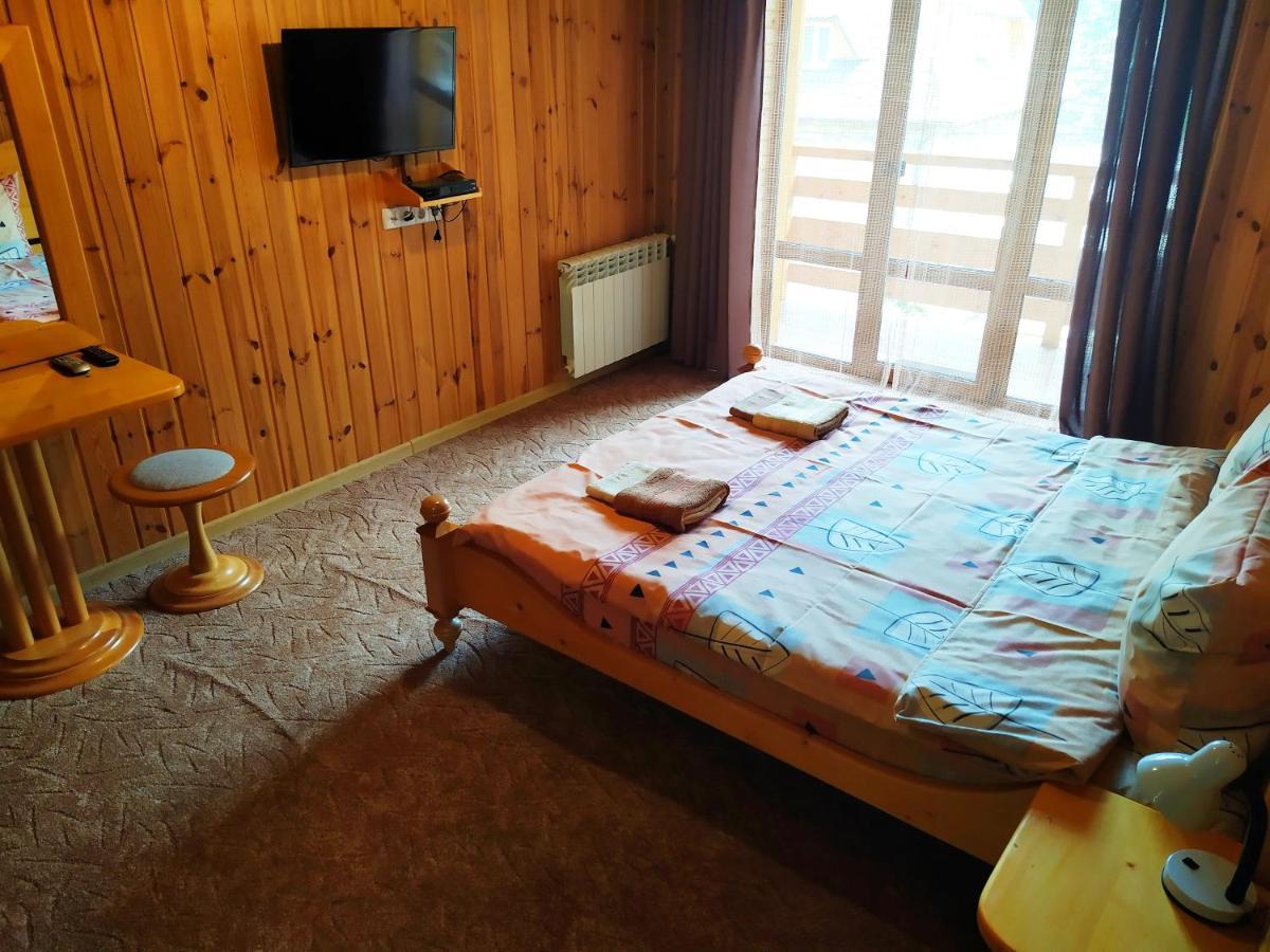 Guest House Shafran Yaremche Eksteriør billede