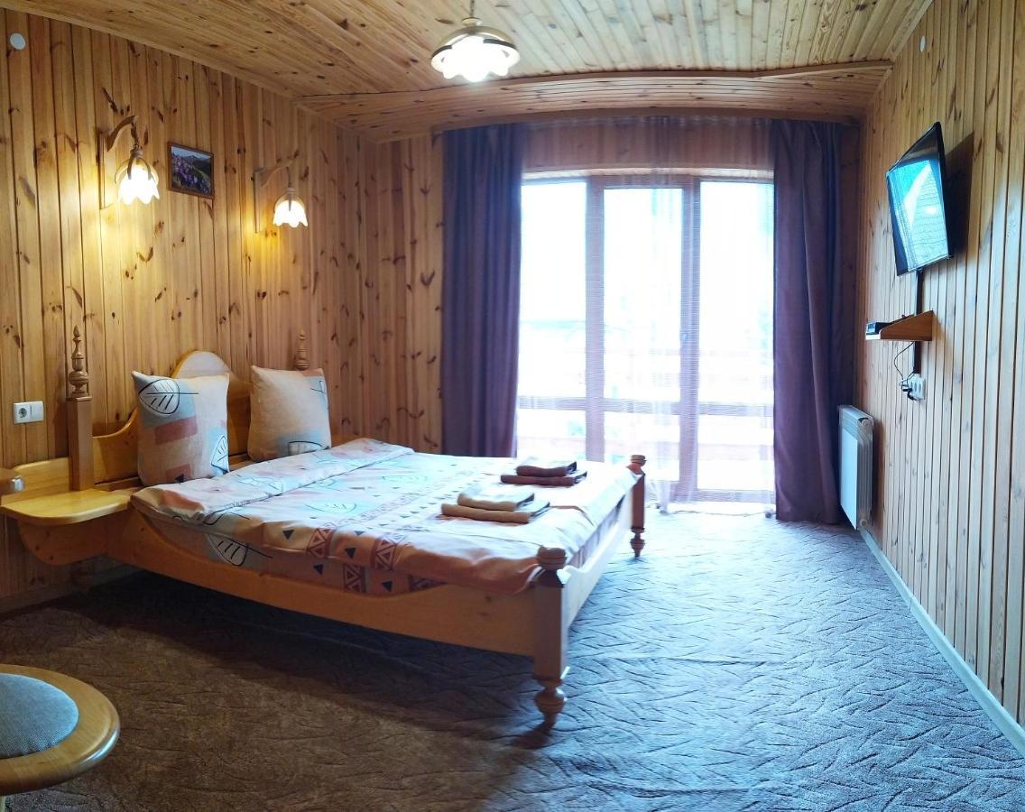 Guest House Shafran Yaremche Eksteriør billede