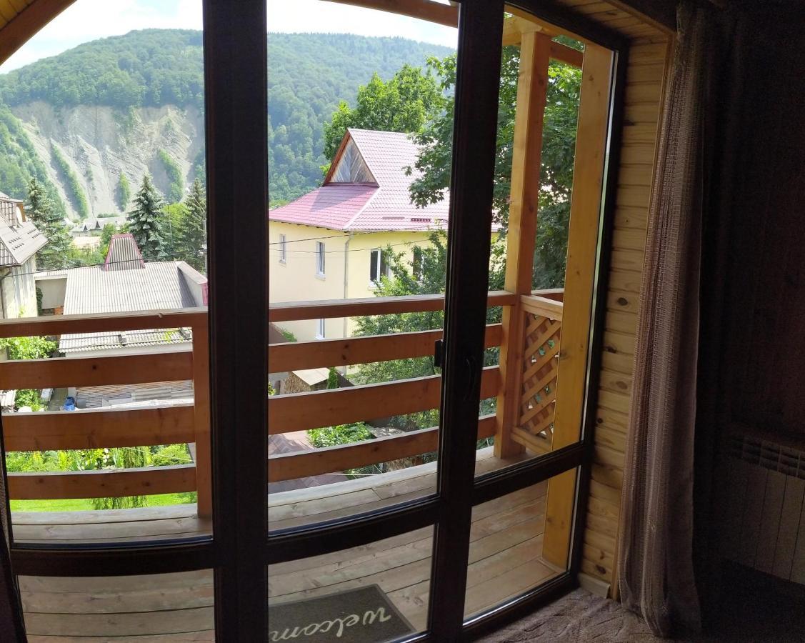 Guest House Shafran Yaremche Eksteriør billede
